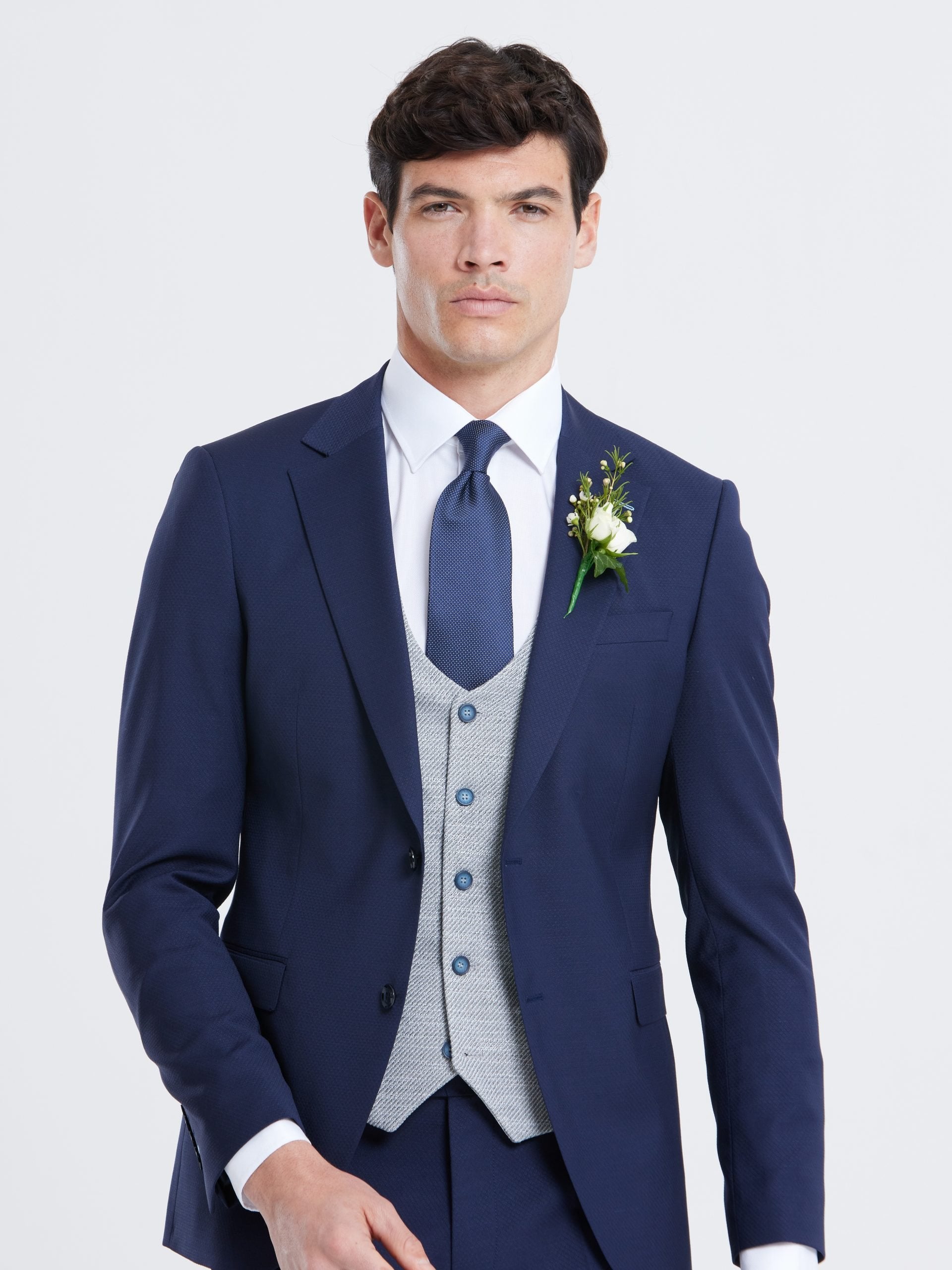 Benetti_Wedding_Suits_Harold_waistcoat_ice.2jpg