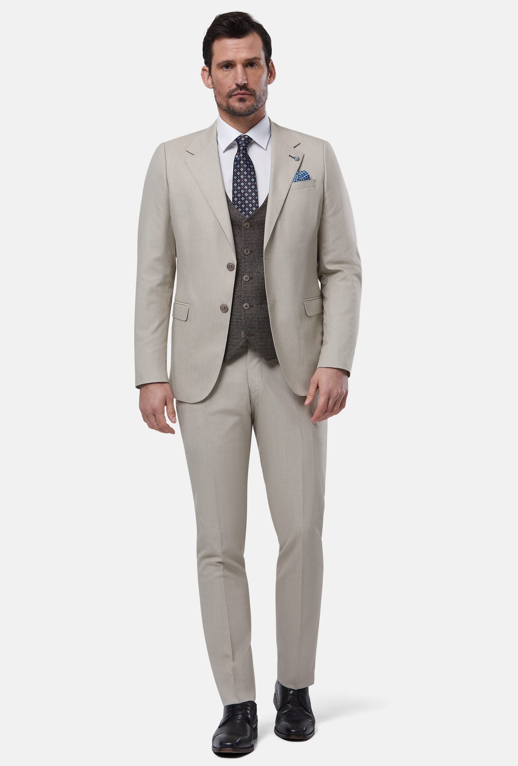 Benetti_mens_suit_London_sand