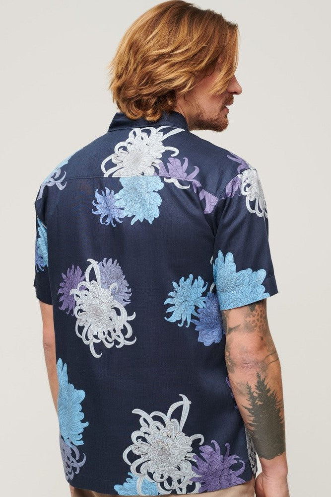 SuperdrySS24_Hawaiian_Shirt_Navy_Chrys.2