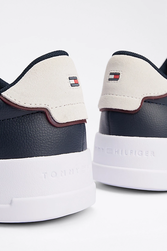 Tommy Hilfiger Pebble Grain Court Trainers