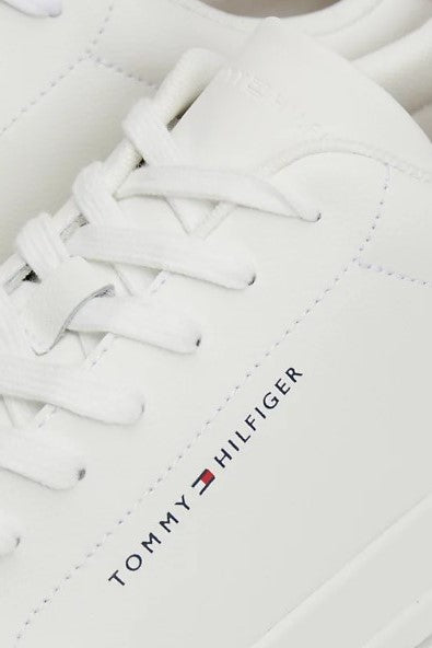 Tommy Hilfiger Pebble Grain Court Trainers Ecru