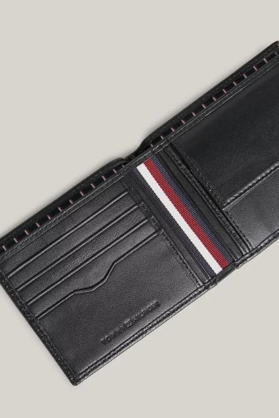 Tommy_Hilfiger_Sports_Central_CC_Wallet_Black.3