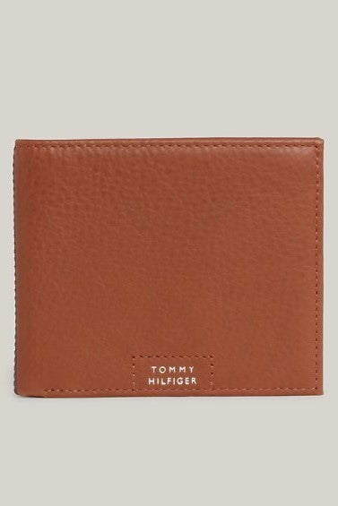 Tommy_Hilfiger_Sports_Premium_Leather_Wallet_Cognac