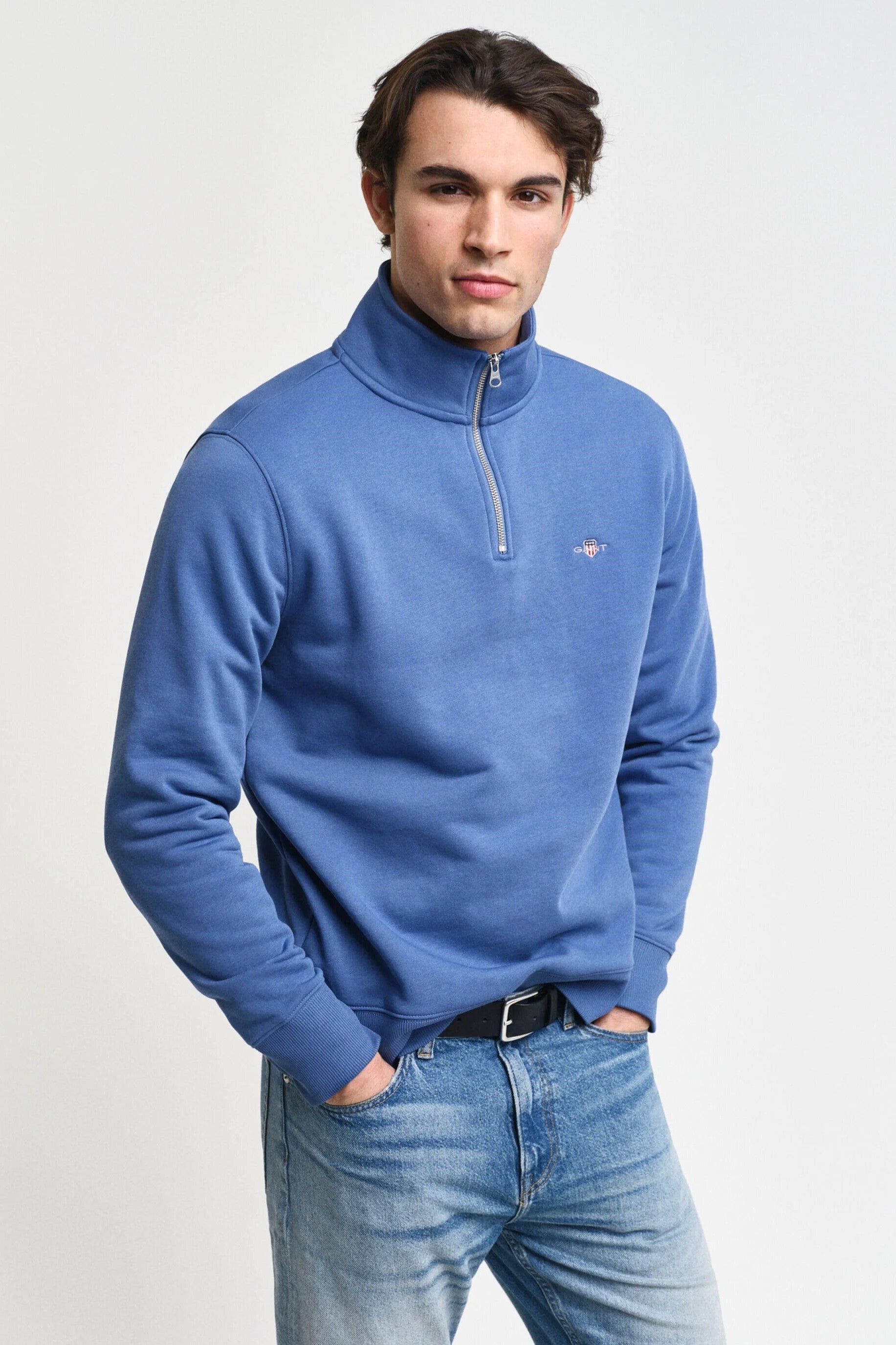 Gant Regular Shield Half Zip Sweatshirt