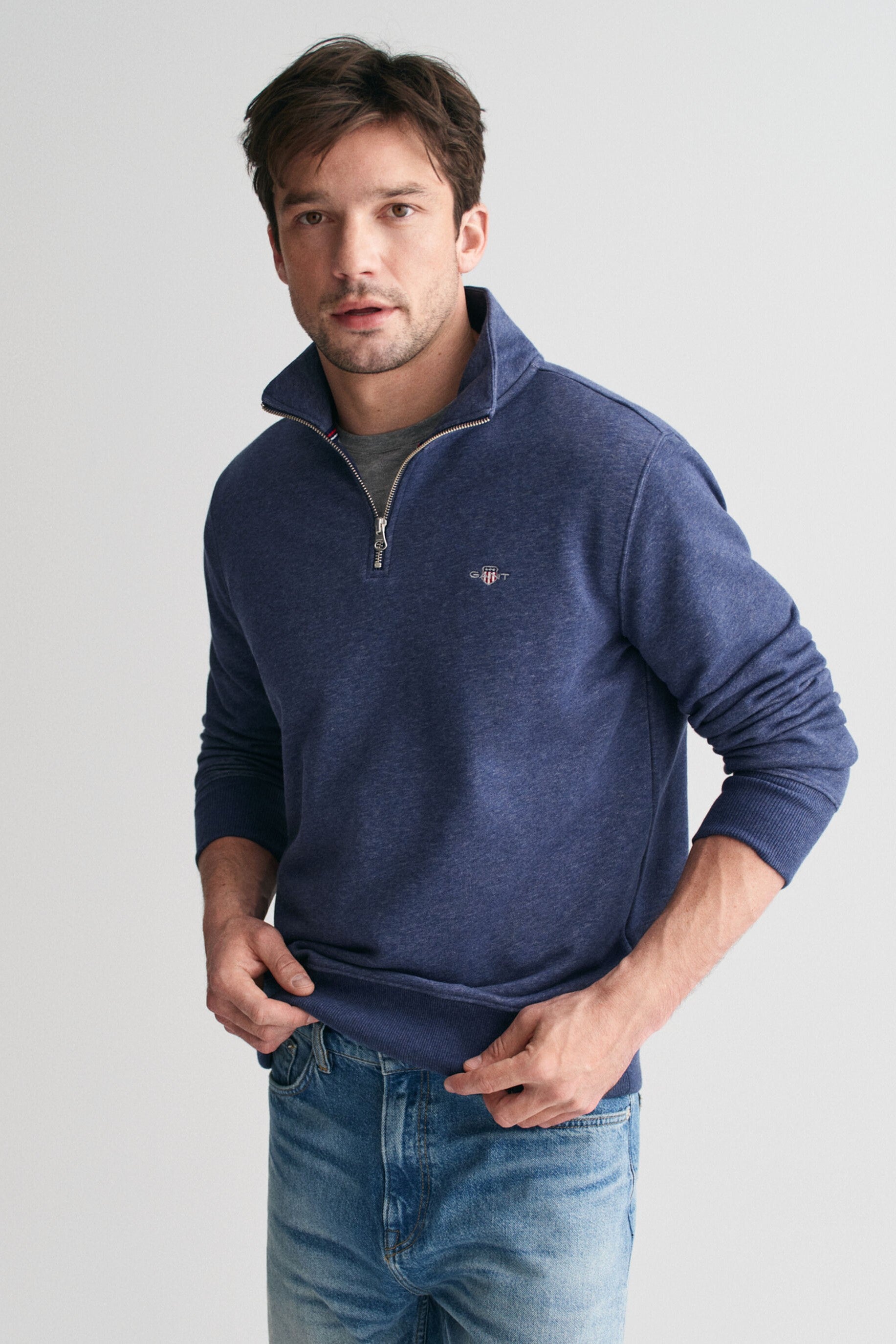 Gant Regular Shield Half Zip Sweatshirt