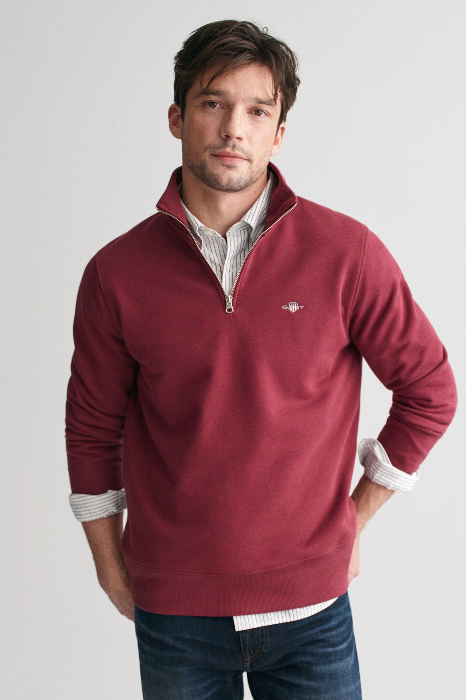 Gant Regular Shield Half Zip Sweatshirt