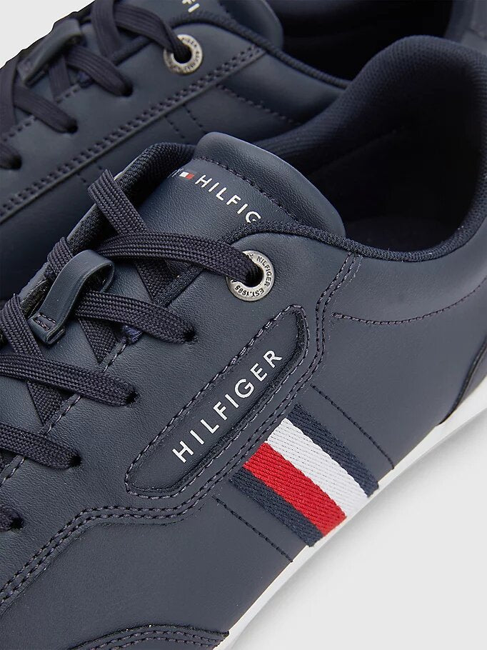 tommy_hilfiger_classic_signature_trainer_FM0FM04277_DW5-3